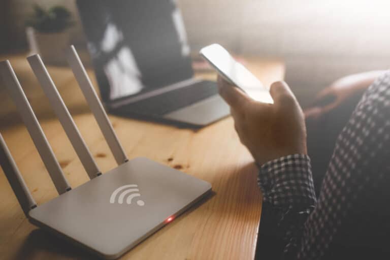 ¿Puedes tener internet en casa sin una línea fija? 4 ¿Puedes tener internet en casa sin una línea fija?