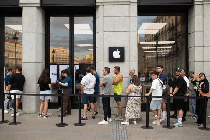 Apple alerta de que la nueva normativa europea puede empeorar la experiencia de los usuarios y provocar más retrasos en sus servicios
