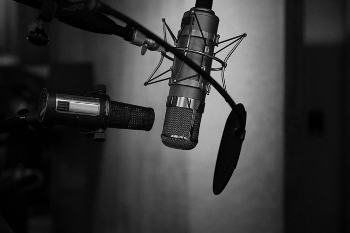 Así escuchan pódcast los españoles: frecuencia, duración y hábitos que quizá no imaginabas
