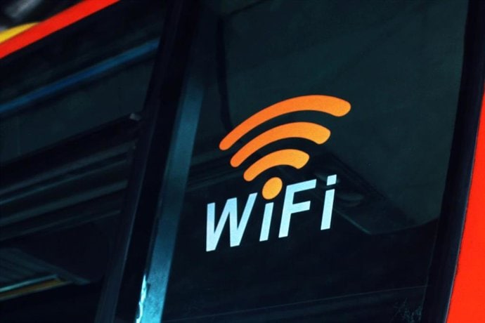 ¿Te han salido dos iconos de WiFi en el móvil? Descubre qué indica este curioso símbolo